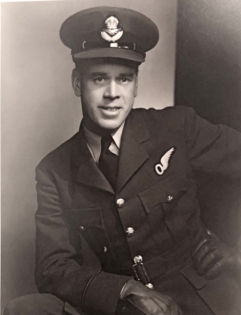 Photo of photos/Harold Angus McLennan 1913-1965 portrait